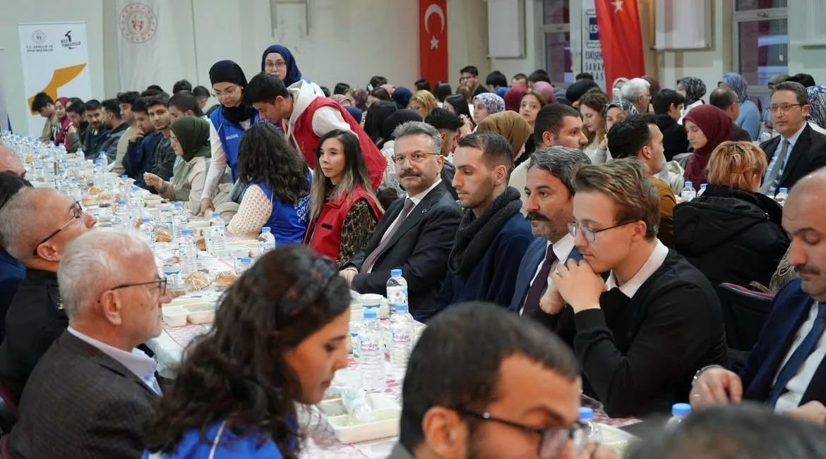 Eskişehir’de itar yemeğinde birlik ve beraberlik sofrası kuruldu
