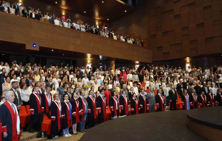 GAÜN Tıp Fakültesi öğrencileri beyaz önlüklerini gururla giydi
