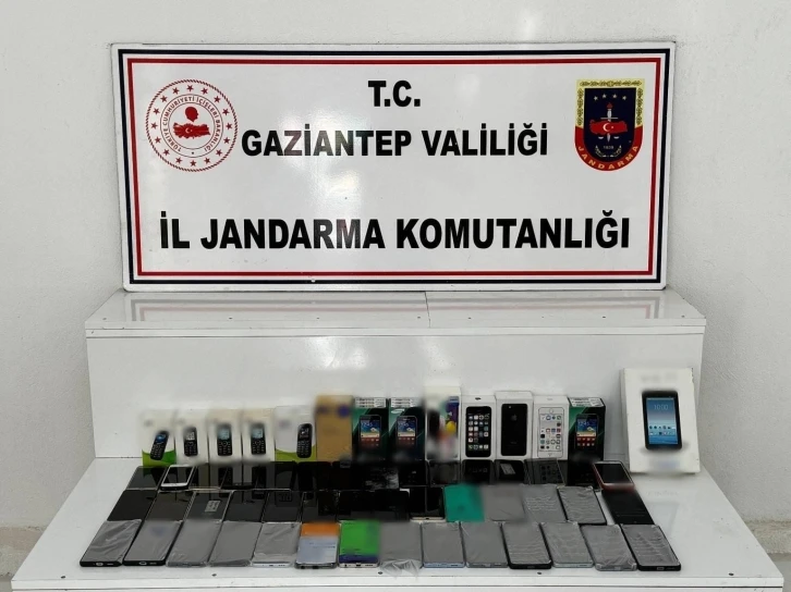 Gaziantep 1 milyon TL değerinde kaçak telefon ele geçirildi
