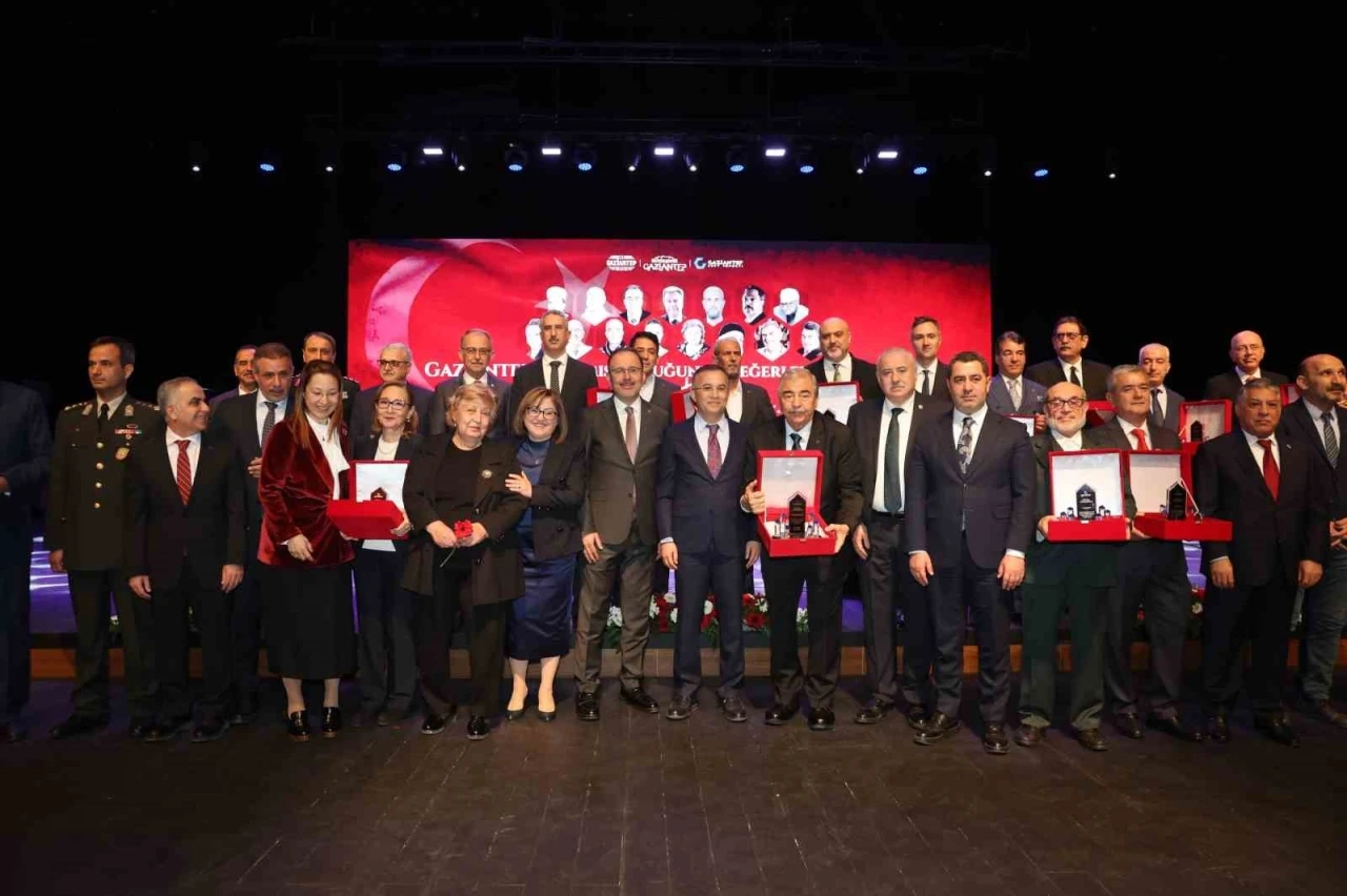 Gaziantep’in Gazilik unvanı alışının 104. yılı coşkuyla kutlandı
