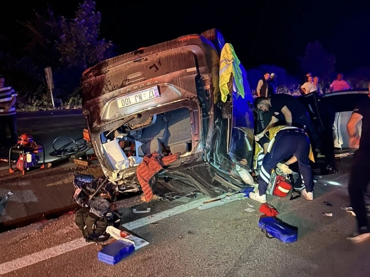 Gönen’de feci kaza... İki araç kafa kafaya çarpıştı: 1 ölü, 2 yaralı
