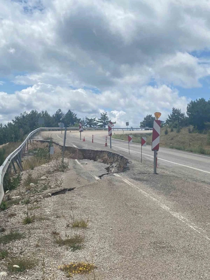 Göynük’te geçen yıl çöken yol yapılmayı bekliyor
