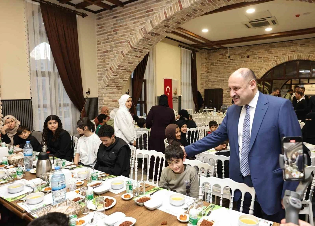 Gülpınar yetim çocuklarla iftar açtı
