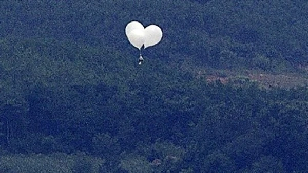 Güney Kore: "Kuzey Kore çöp taşıyan 420 balon daha gönderdi"
