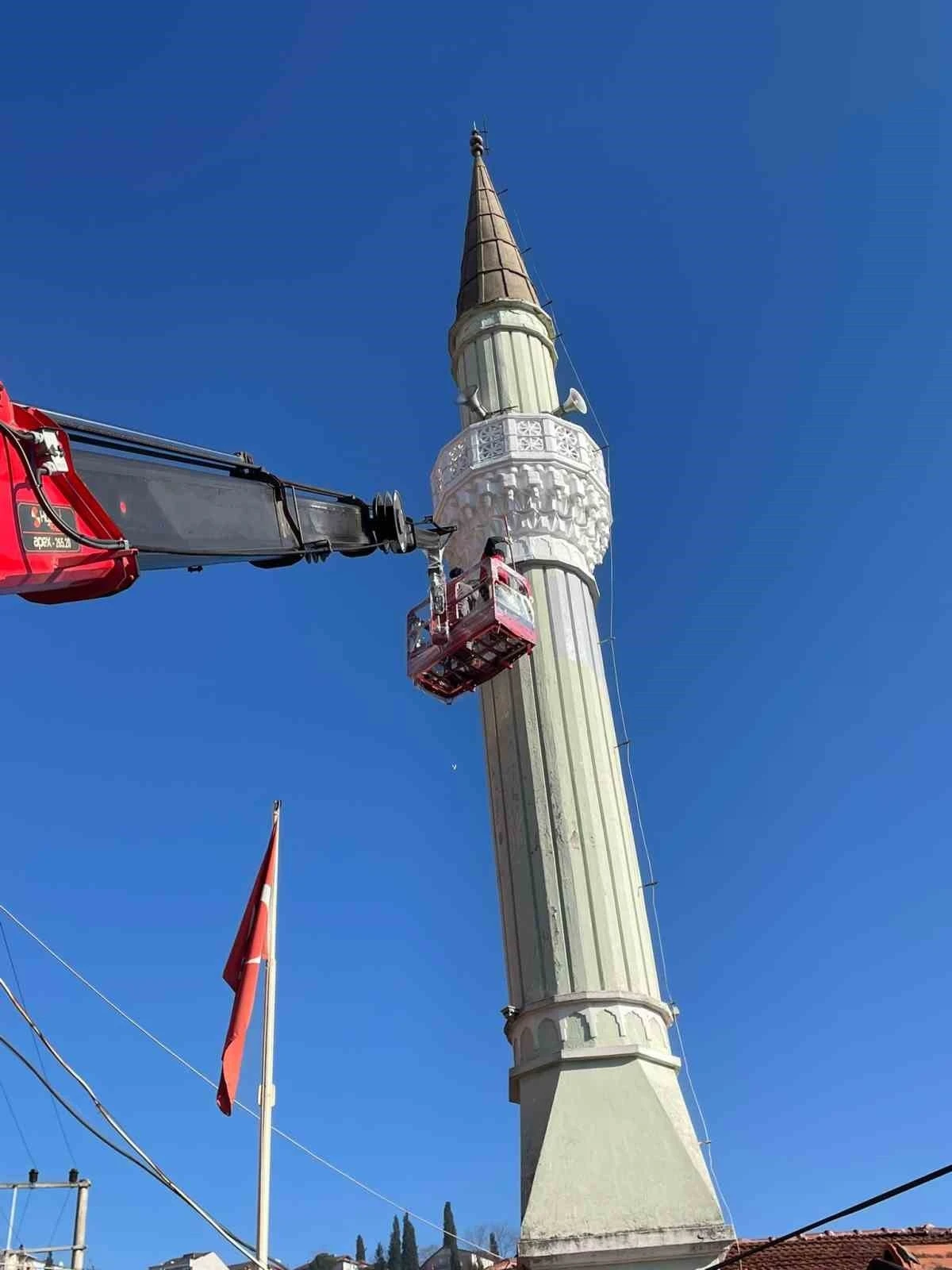 Hacıhızır Bağlar Yolu Cami’nin dış cephesi yenilendi
