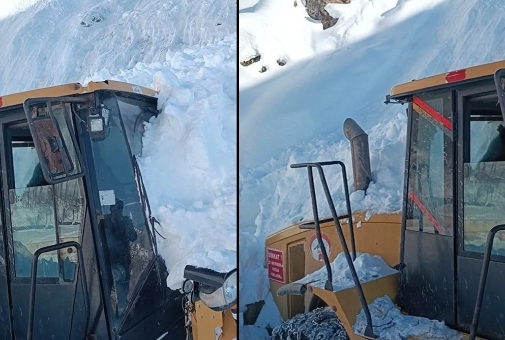 Hakkari’de iş makinesinin üzerine çığ düştü: Operatör yara almadan kurtuldu
