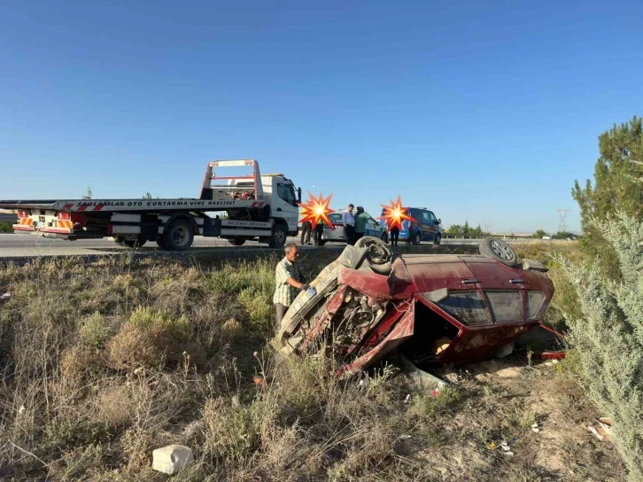 Hurdaya dönen otomobilde sürücü kazayı yaralı atlattı
