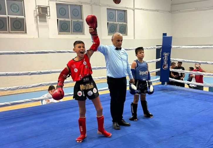 İlkadımlı sporcular Bitlis’ten madalyayla döndü
