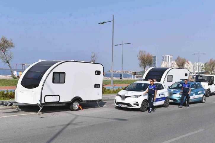 İnciraltı ve Karşıyaka’da 433 karavan tahliye edildi
