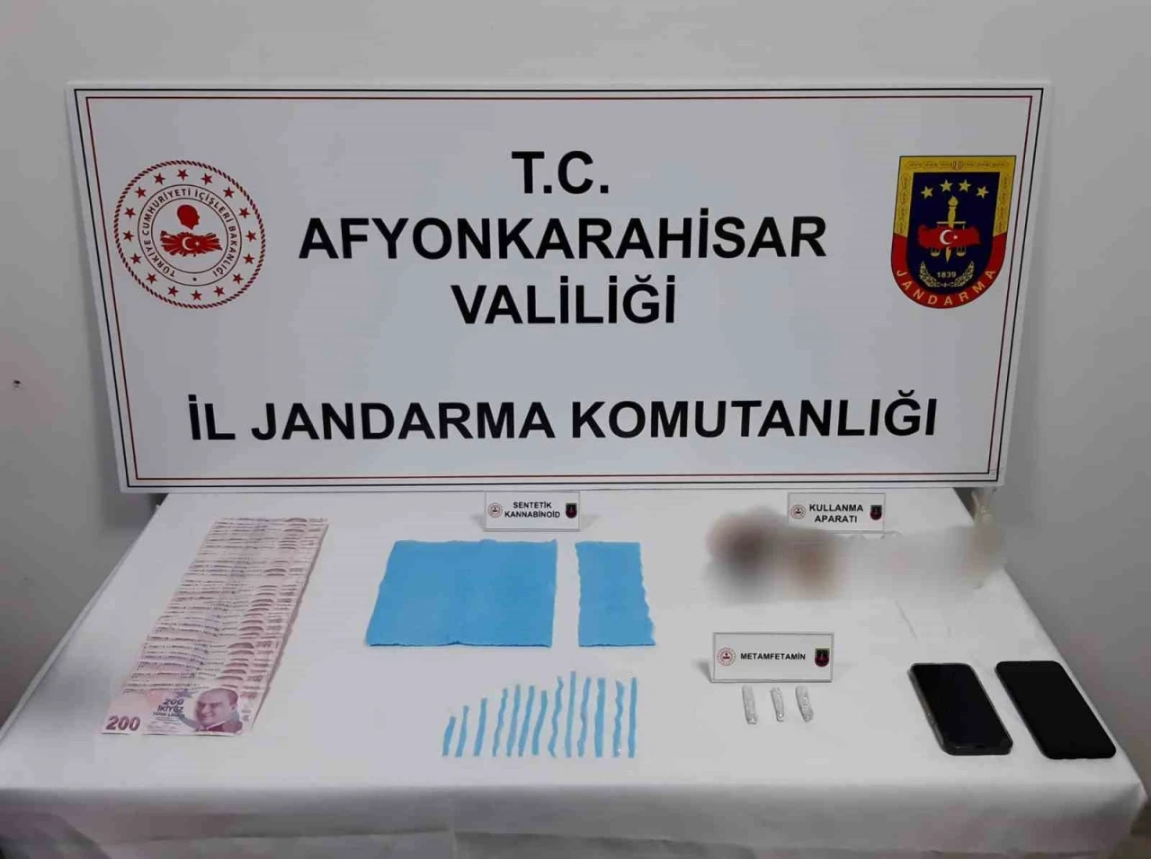 Jandarmadan uyuşturucu operasyonu: 5 gözaltı
