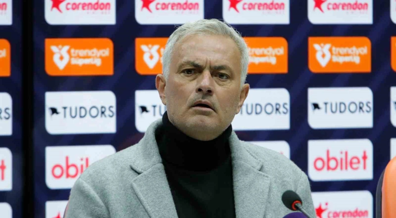 Jose Mourinho: "Bir oyuncu sakatlandığı zaman, başka bir oyuncuya oynama kapısı açılır"
