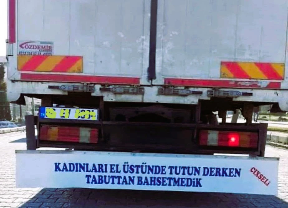 Kadınları el üstünde tutun derken, tabuttan bahsetmedik