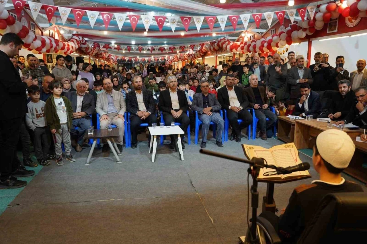 Kahta’daki Ramazan Çarşısı’nda Kur’an-ı Kerim yarışması
