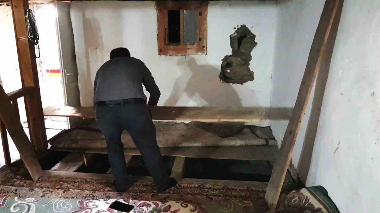 Karabük’te köy camisinde tahribat
