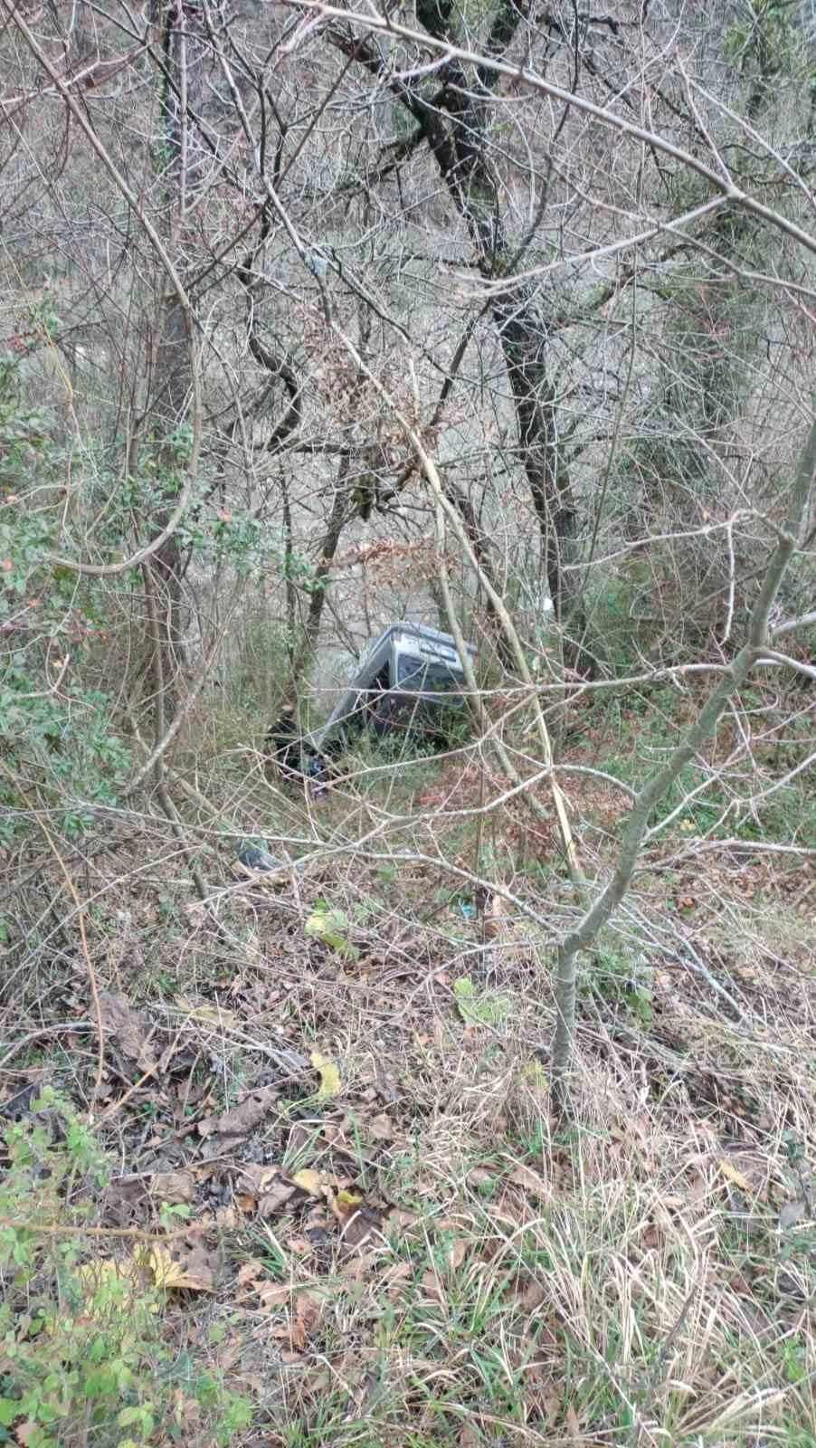 Kastamonu’da Fiat-Tofaş marka otomobil, 20 metre şarampole yuvarlandı, sürücüsü yaralandı
