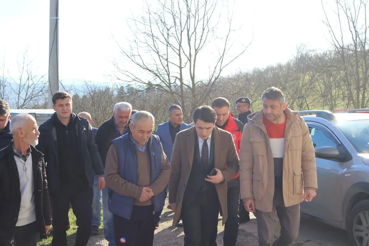 Kaymakam Doğancı yangın yerinde incelemede bulundu
