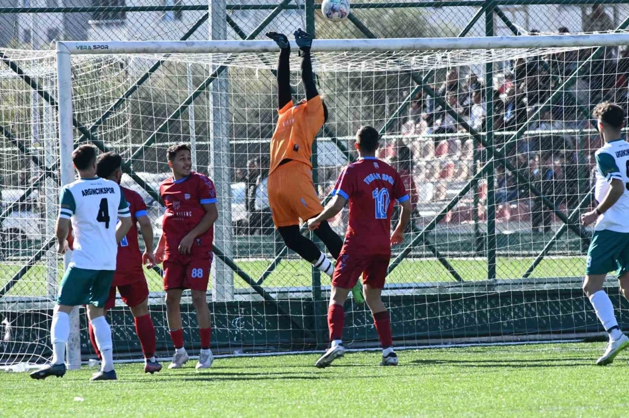 Kayseri Şeker Süper Amatör Küme: Argıncıkspor: 4 - 1966 Turanspor: 2
