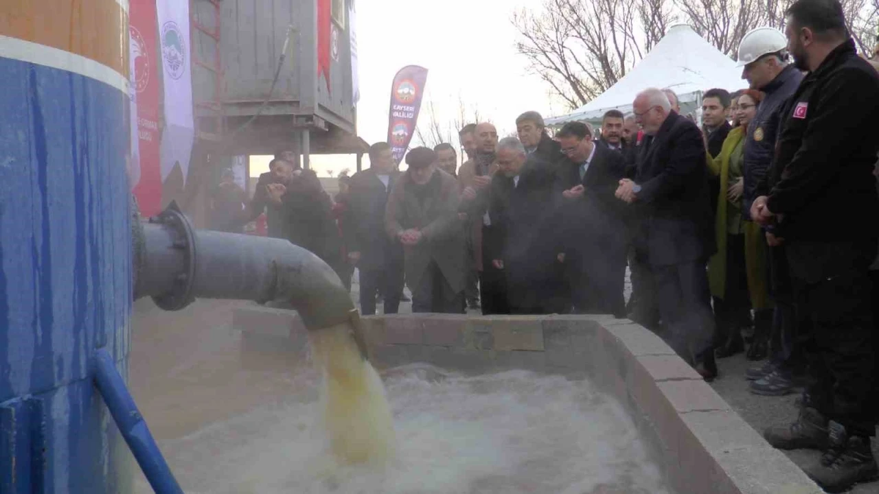 Kayseri Sera OSB için kullanılacak jeotermal su sondadan çıktı
