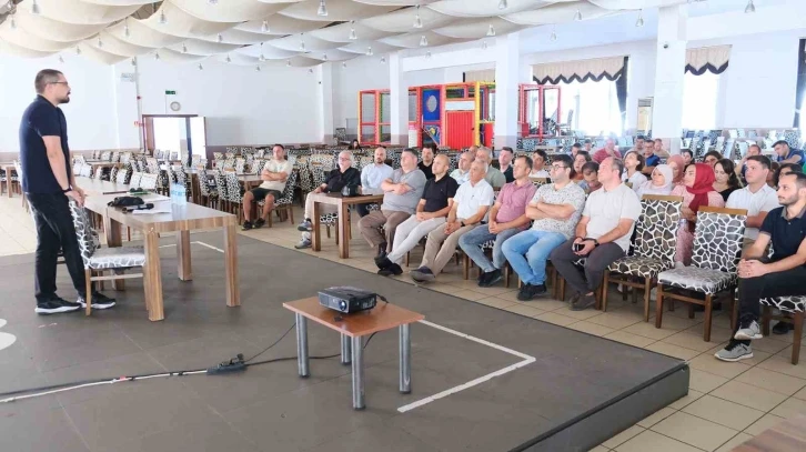 Kemer Belediye personeline afet eğitimi
