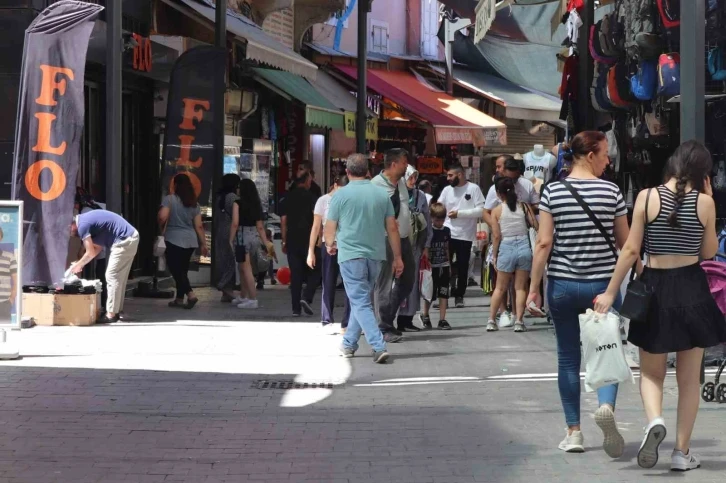 Kemeraltı Çarşısı’nda Kurban Bayramı yoğunluğu
