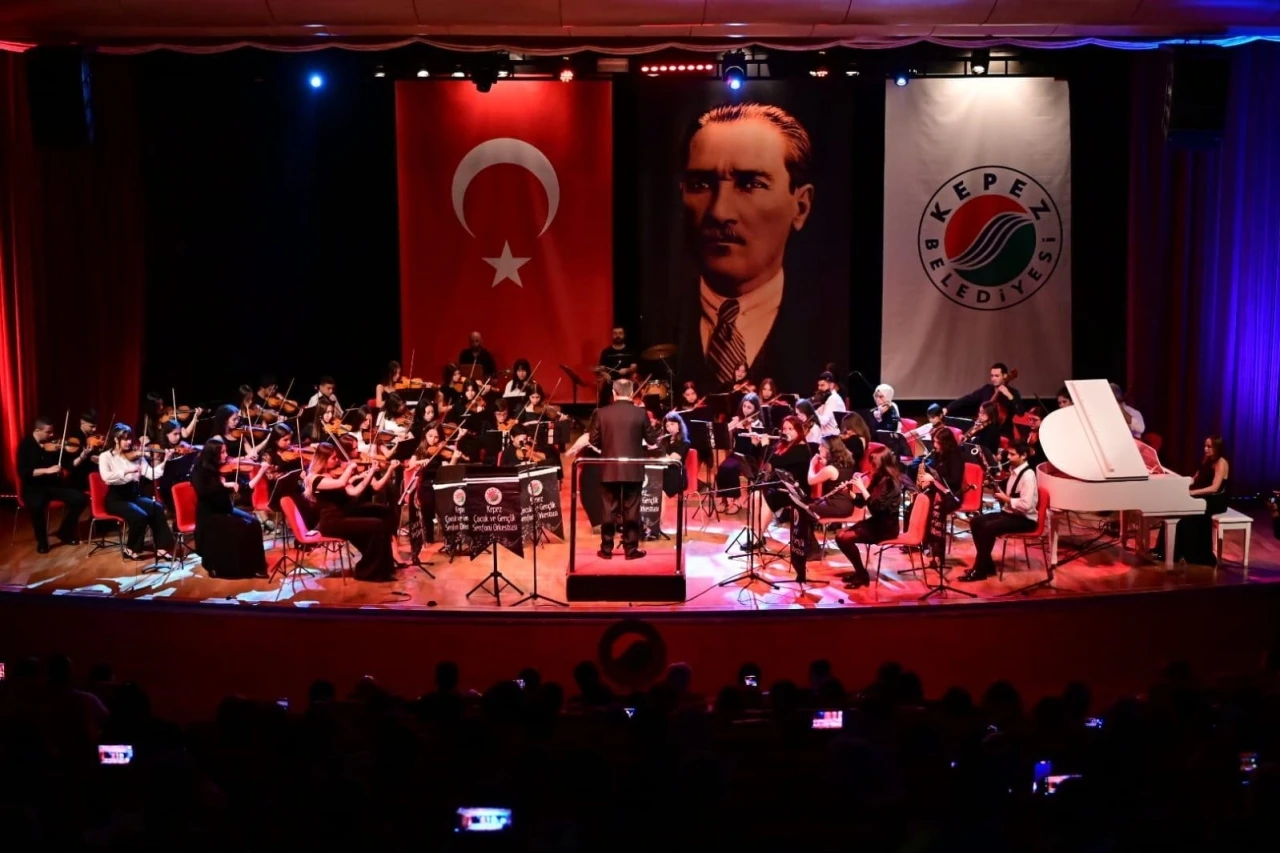 Kepez’in senfoni orkestrasından Cumhuriyet’in 101. yılına özel konser
