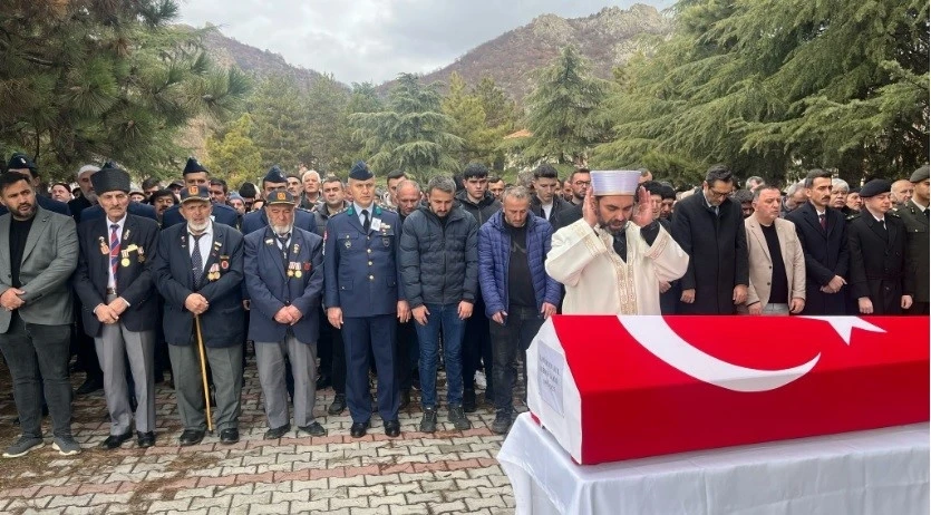 Kıbrıs gazisi Hasan Hüseyin Kul son yolculuğuna uğurlandı
