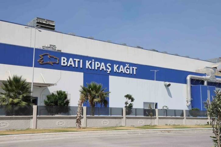 Kipaş Kağıt Fabrikası’ndaki yangın 43 gündür devam ediyor
