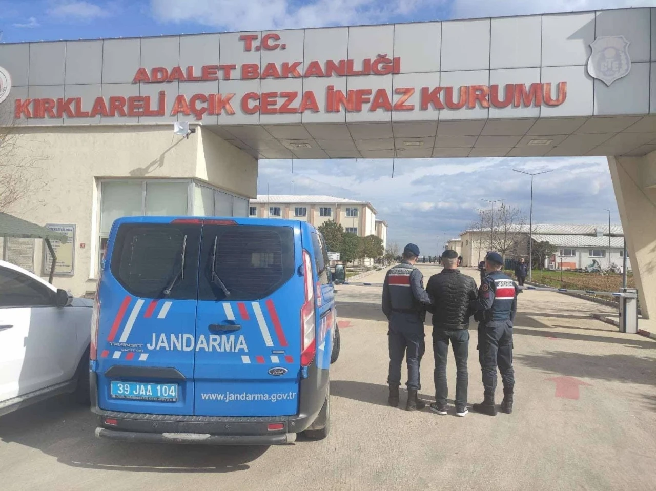 Kırklareli’nde aranması olan 32 şüpheli yakalandı
