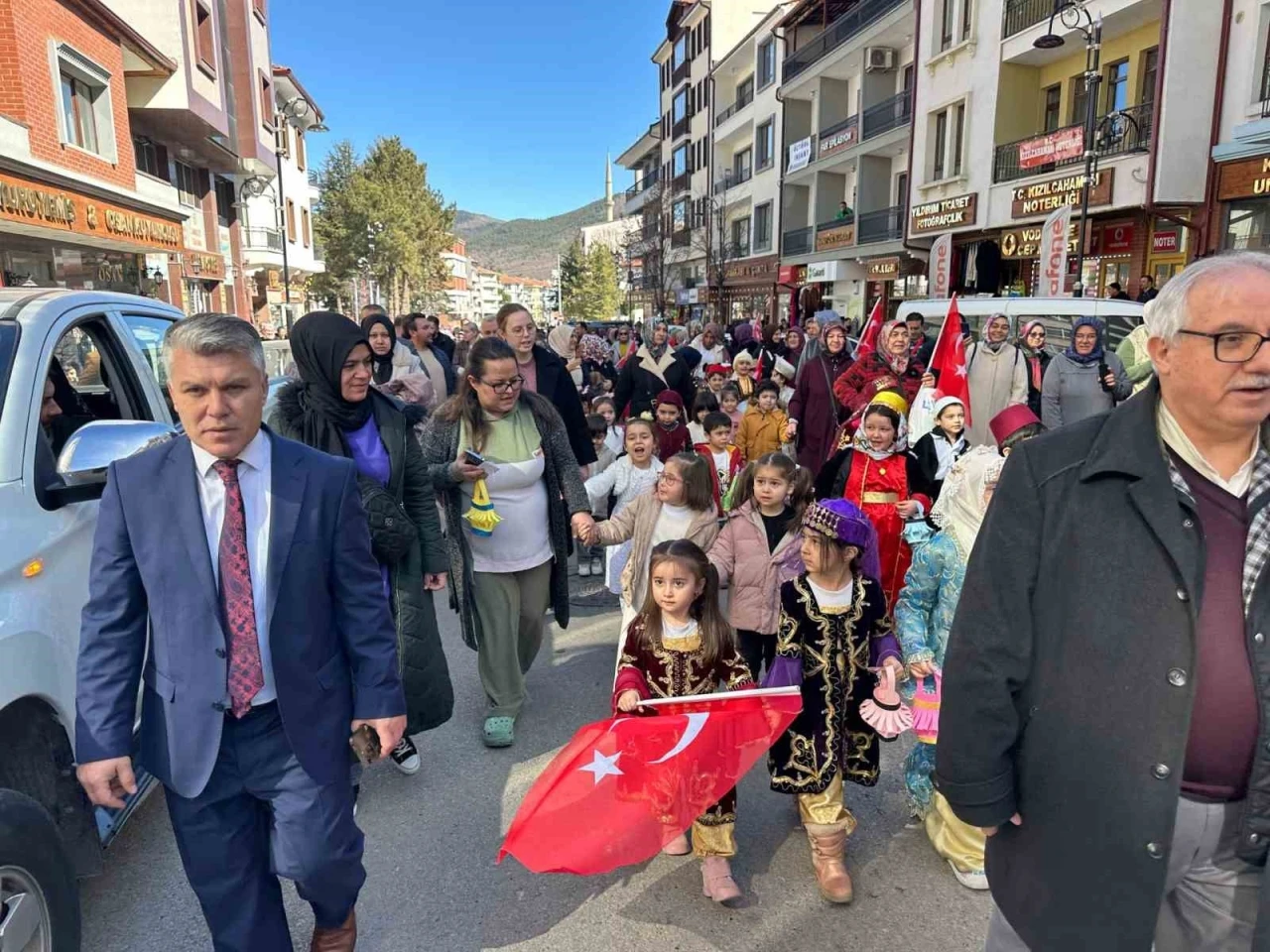 Kızılcahamam’da Ramazan coşkusu sokaklara taştı
