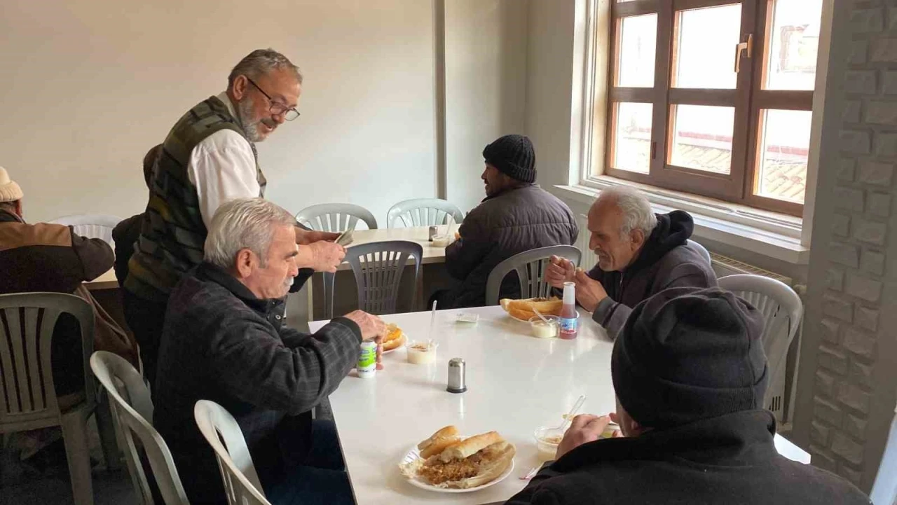 Konya’nın Güllerine, Gül Mutfağı hizmet ediyor
