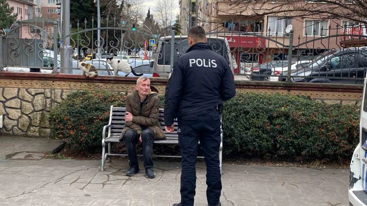 Köpeğin ısırdığı vatandaş kolundan yaralandı
