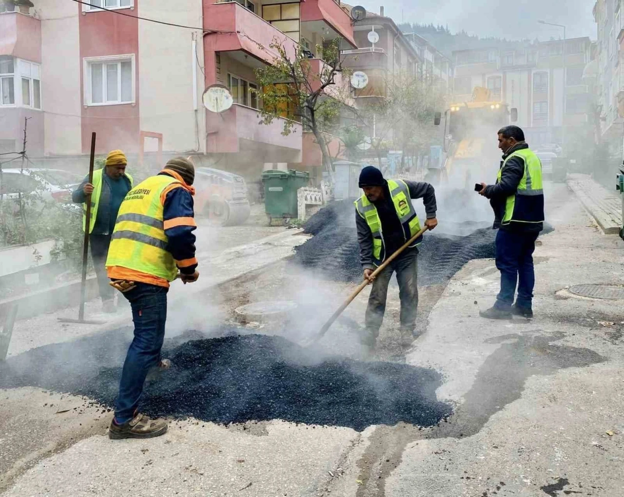 Körfez’de eskimiş ve bozuk yol kalmayacak
