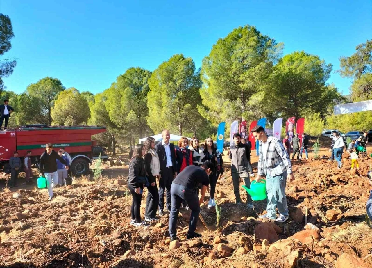 Köyceğiz’de 1111 Fidan Toprakla Buluştu