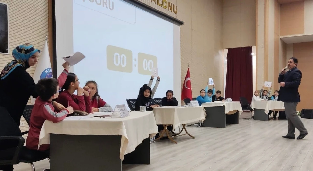 Kulu’da "Haydi Bil Bakalım" Bilgi ve Kültür Yarışması ilçe finali yapıldı
