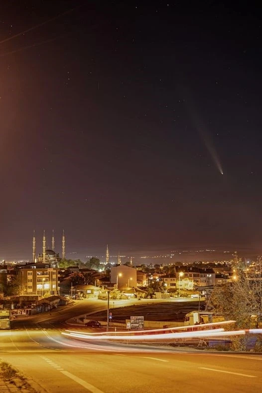 Kuyruklu yıldız Tsuchinshan-Atlas Edirne’de Selimiye Camii ile birlikte görüntülendi
