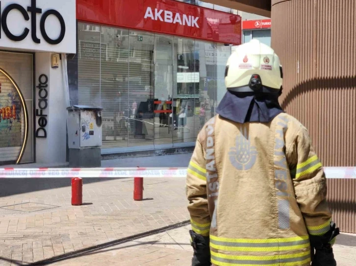 Maltepe’de elektrik panosundan çıkan yangın korkuttu
