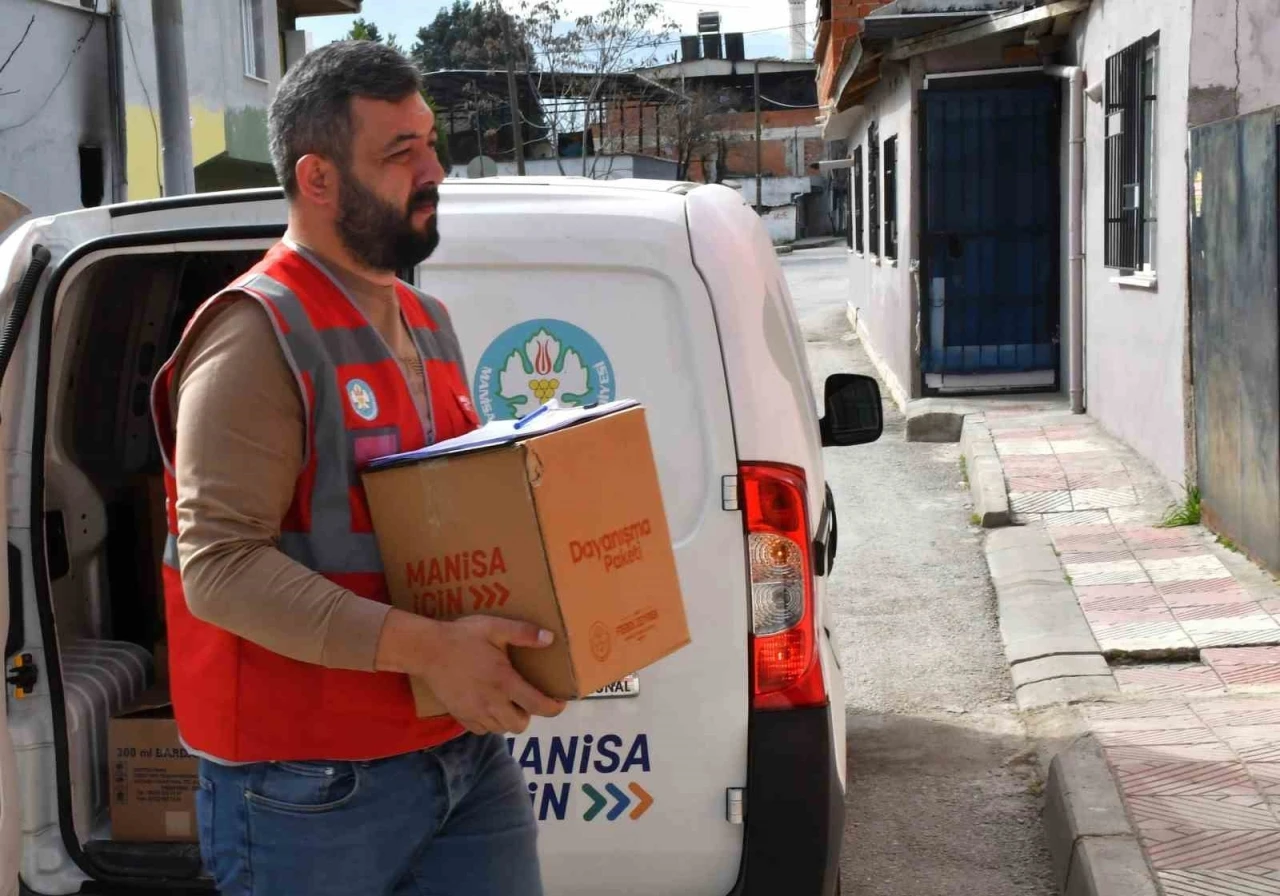 Manisa Büyükşehir’den Ramazan ayında 5 bin aileye gıda kolisi desteği
