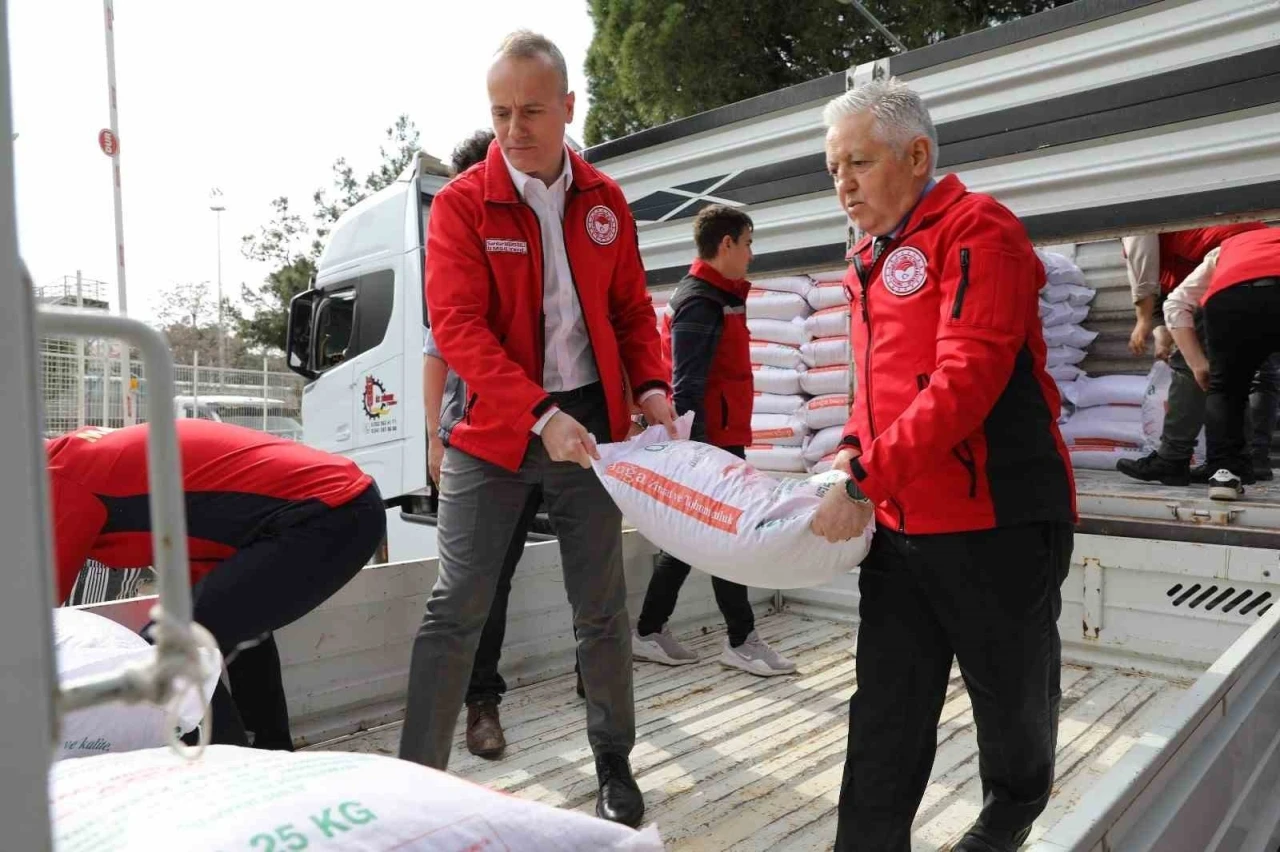 Manisa’da kuraklığa dayanaklı yerli ve milli nohut üretimi projesi
