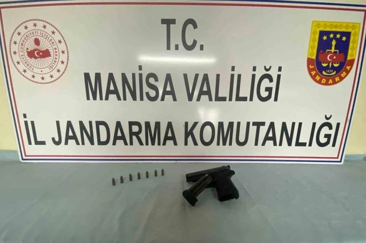 Manisa’da şüpheliden ruhsatsız tabanca çıktı
