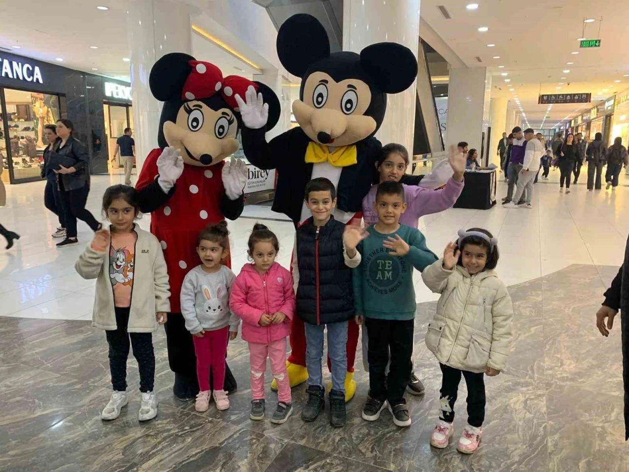 Mardian Mall’da ara tatilde çocuklar ve aileleri eğlenceye doydu
