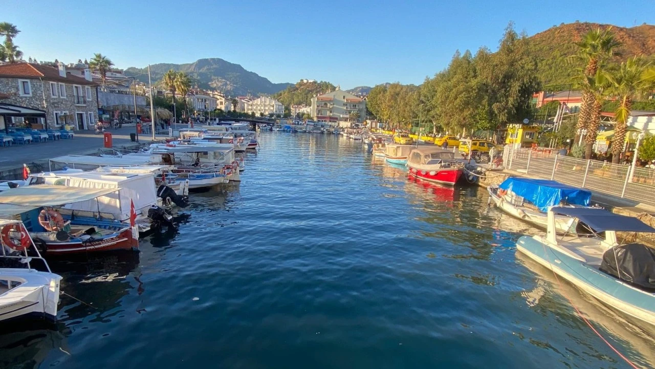 Marmaris'te Aralık ayında yazdan kalma bir gün