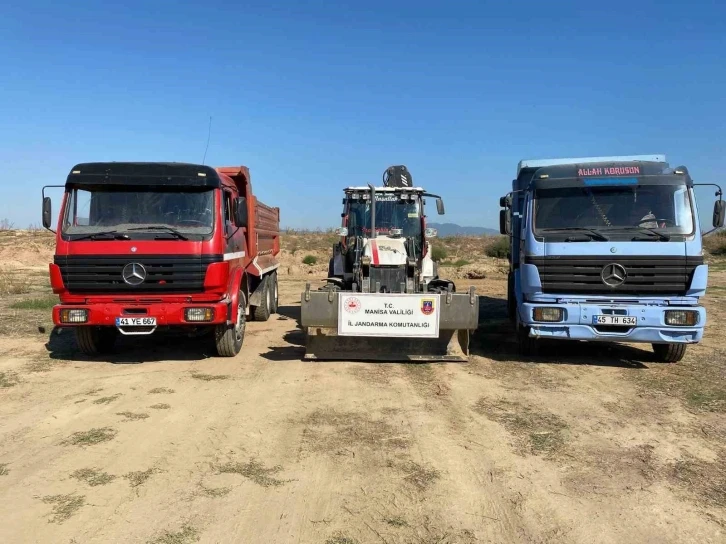 Mera arazisinden izinsiz toprak alımına suçüstü
