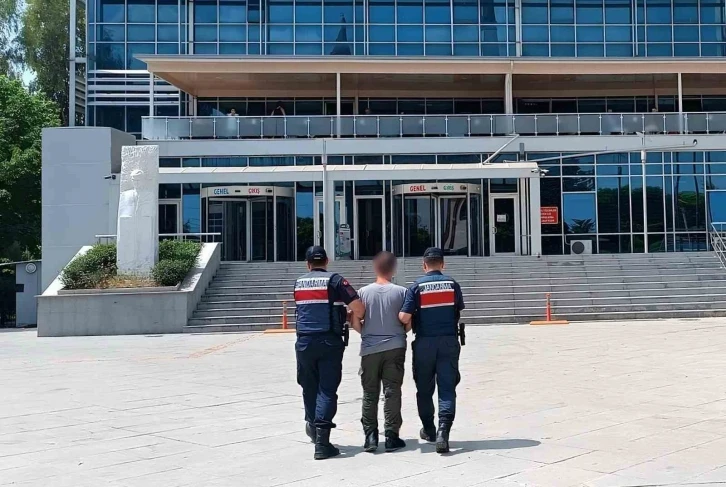 Mersin’de FETÖ’den 6 yıl 3 ay hapis cezası alan şahıs yakalandı
