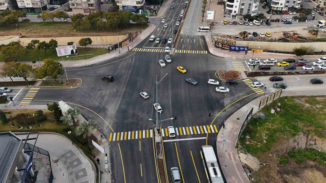 Mersin’de trafik yoğunluğu ’Akıllı Kavşak’ uygulamasıyla hafifletiliyor
