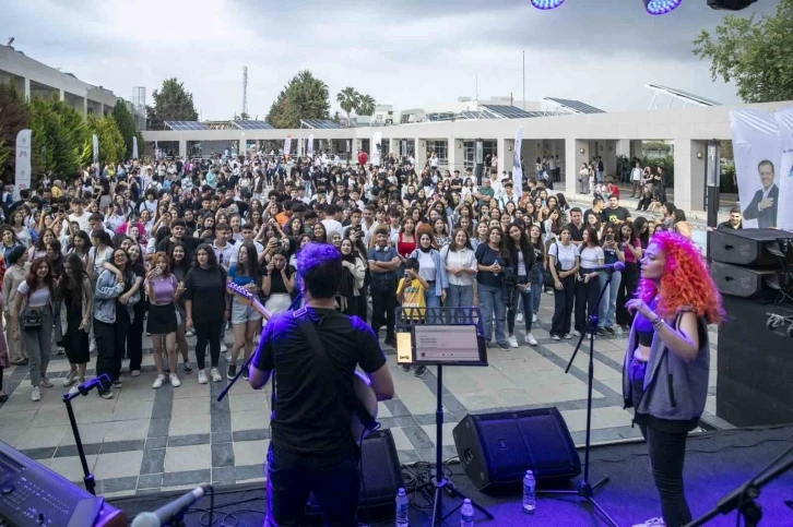 Mersinli gençler sınav stresini konserle attı
