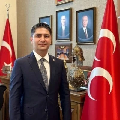 MHP’li Özdemir: "CHP, resmi olmayan sonuçlara göre 215 oy önde görünmektedir, 435 geçersiz oy parti tespit edilmiştir"
