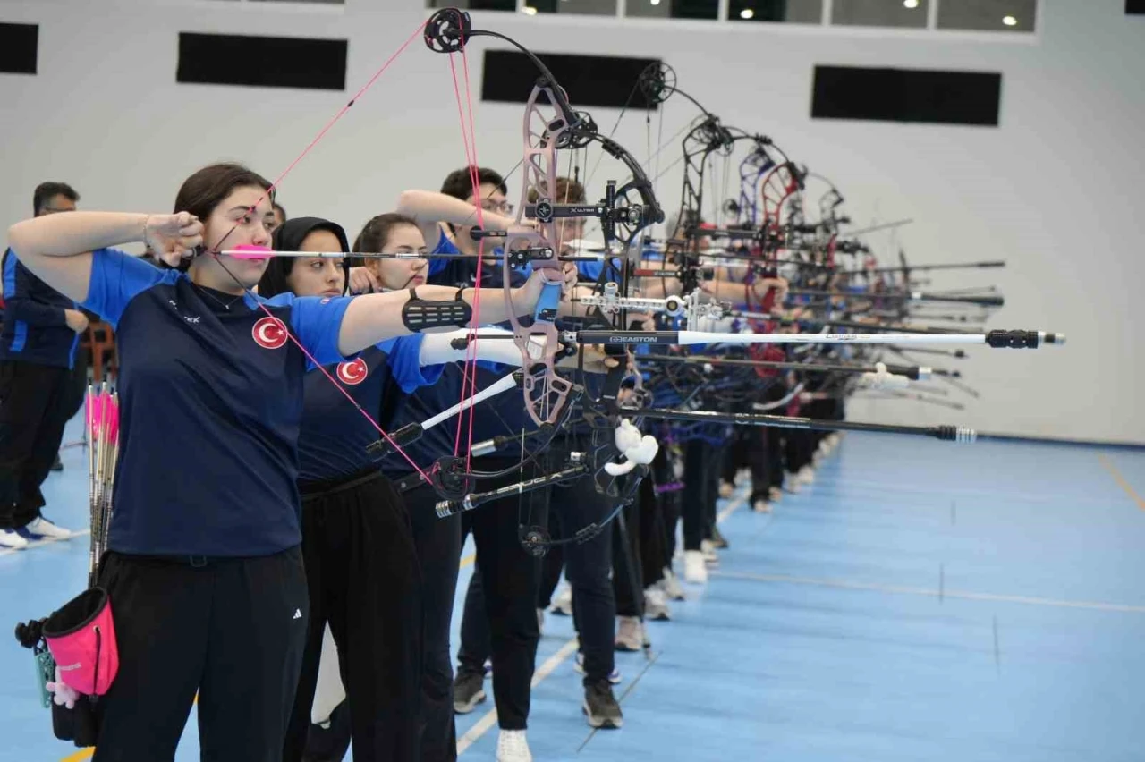 Milli okçular, Los Angeles Olimpiyatları’nın ilk adımını Samsun’dan atıyor
