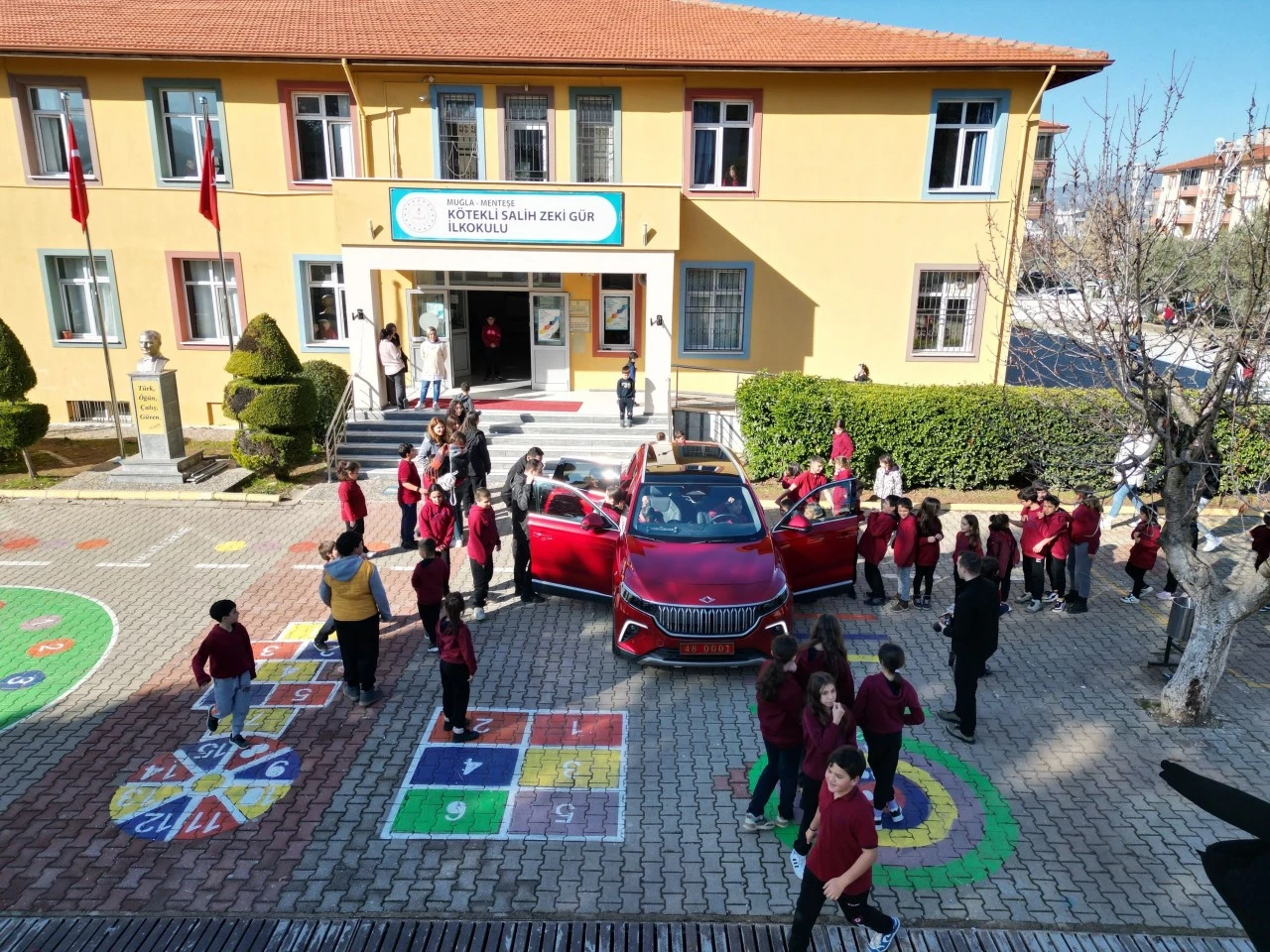 Muğla’da Öğrenciler Yerli Otomobil TOGG ile Tanıştı