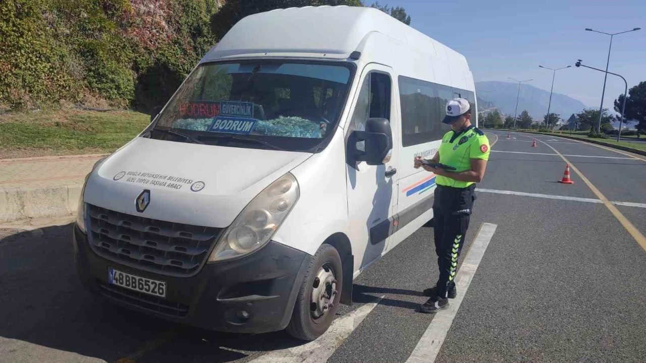 Muğla’da Minibüs Şoförlerine Sivil Denetim