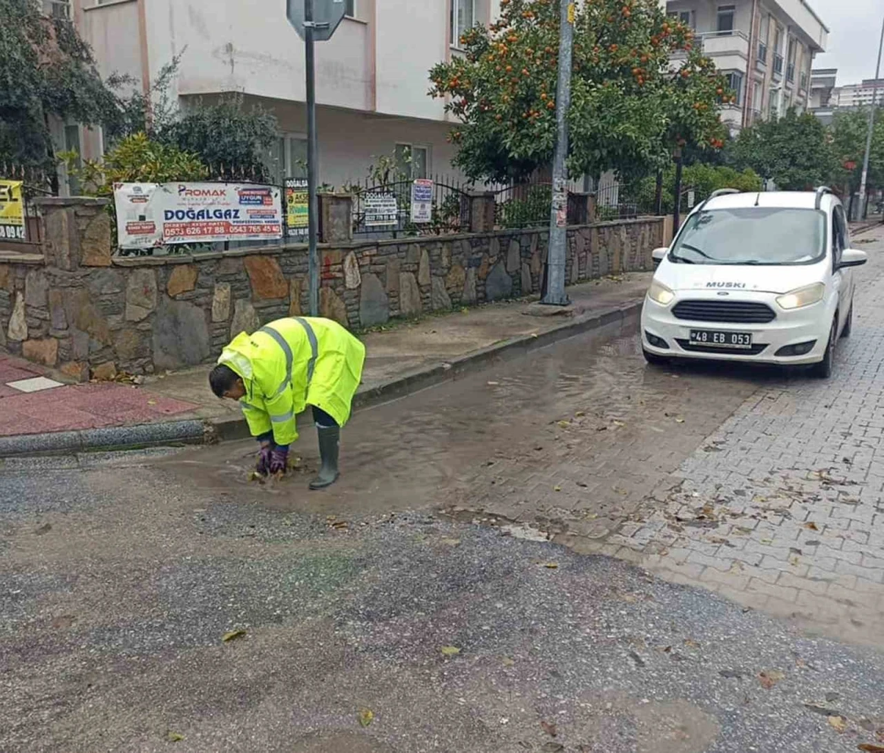 MUSKİ ekipleri yağmur mesaisinde
